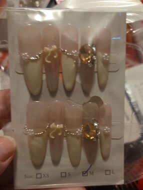 ♥️2 For $25♥️Neutral Beige & Cream Stiletto Press-On Nails with Gem Accent